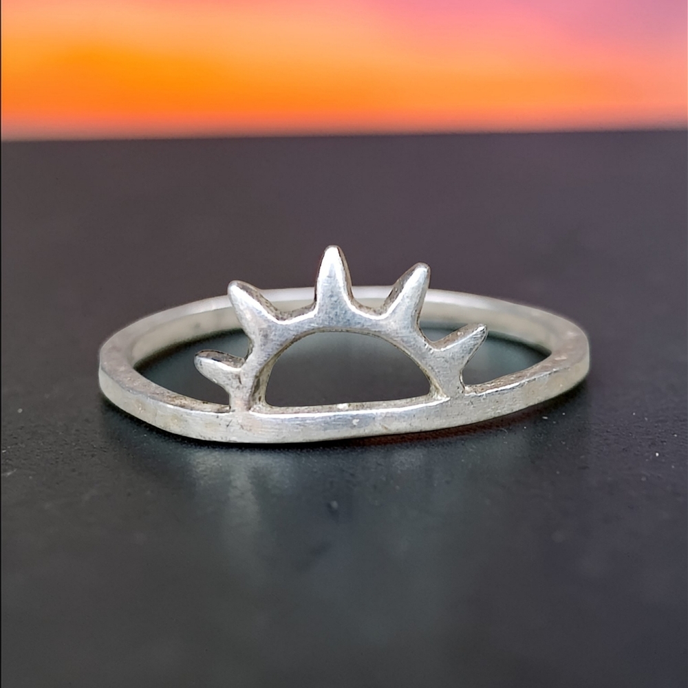 ☀️ Hammered Sterling Silver Sun Ring